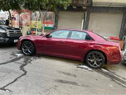 کرایسلەر 300